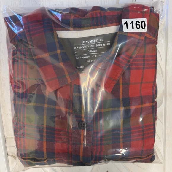 REI Red Flannel Cotton Button Down Shirt 2XL mens - Picture 5 of 5